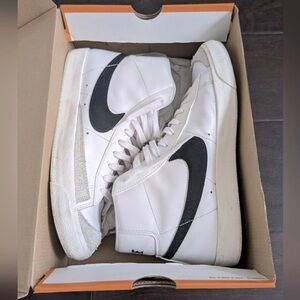 Nike Blazer Mid ‘77 Vntg